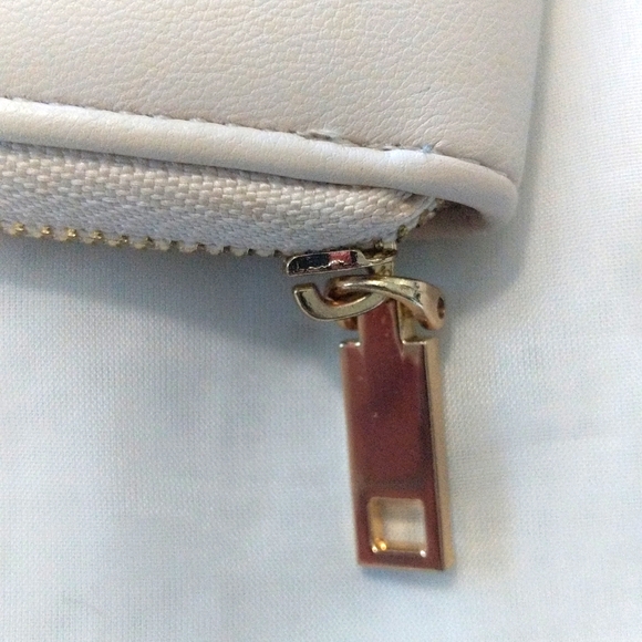 Mango Small Women's Quilted Card Wallet - Picture 3 of 8